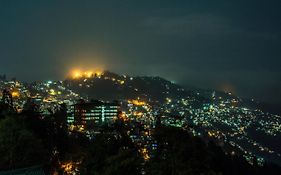 Three v Lodge Darjeeling
